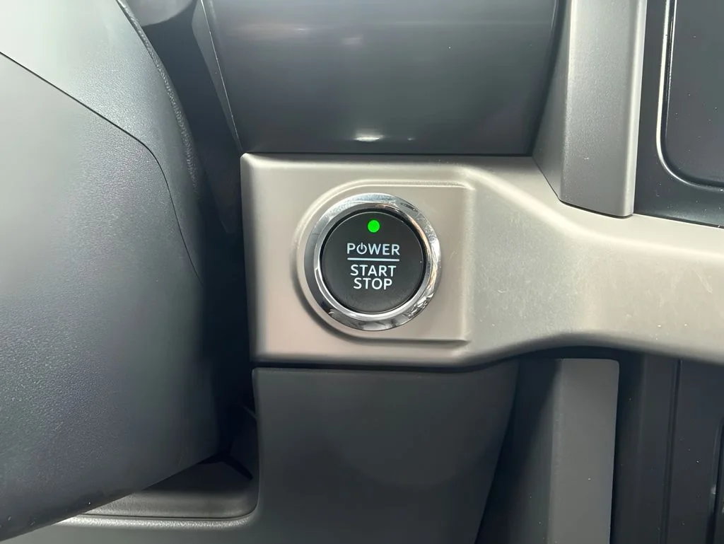 Used 2022 White Ford Pro image 20