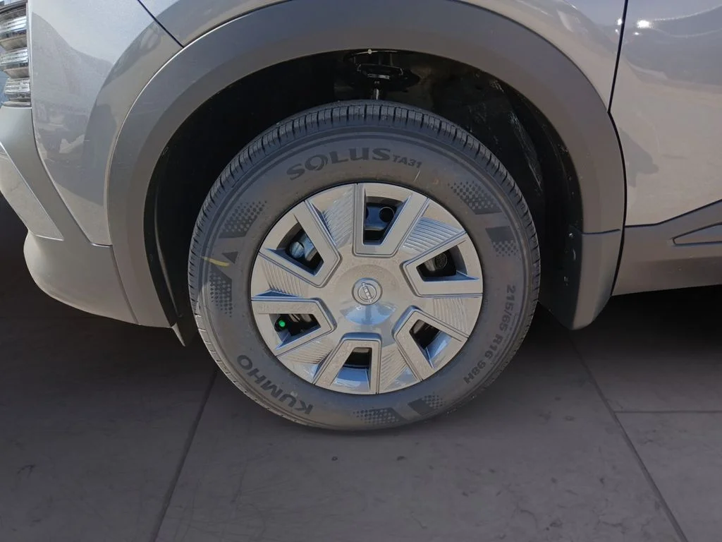 New 2026 Gray Nissan S image 9