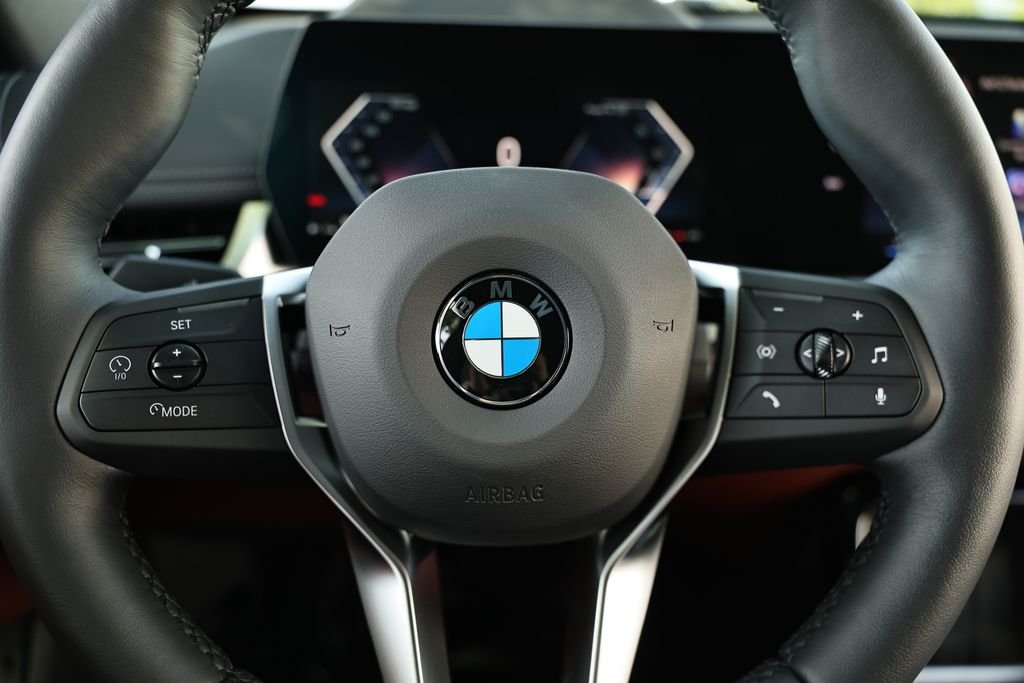 New 2026 Cape York Green Metallic BMW xDrive28i image 33