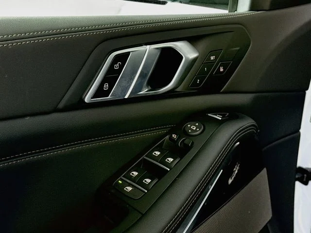 New 2026 Gray BMW xDrive40i image 18