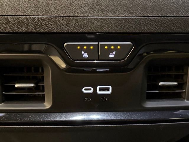 Used 2024 Onyx Black GMC AT4 image 29