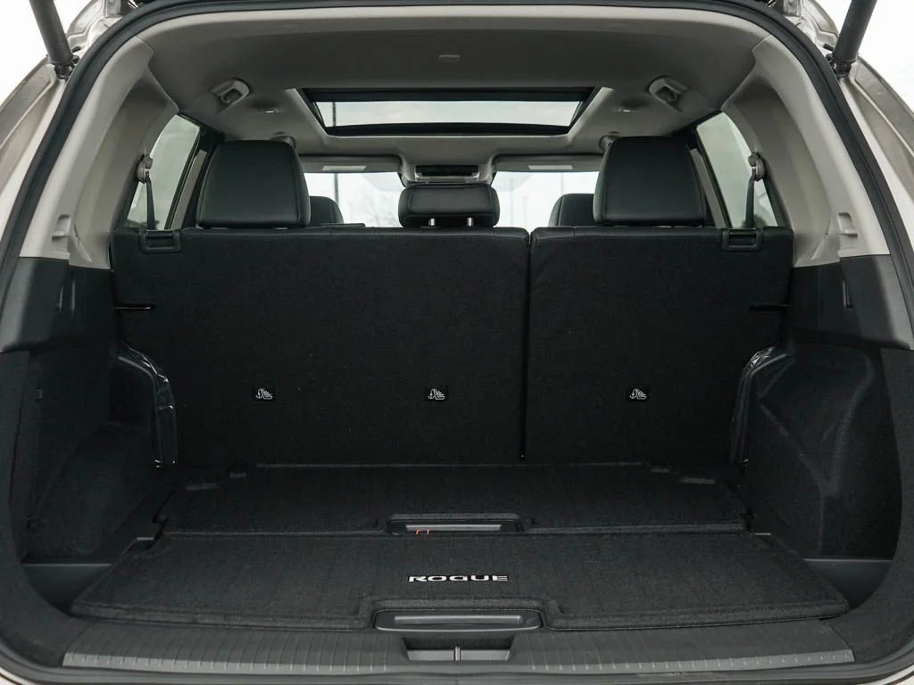 2026 Nissan Rogue Platinum - Photo 8