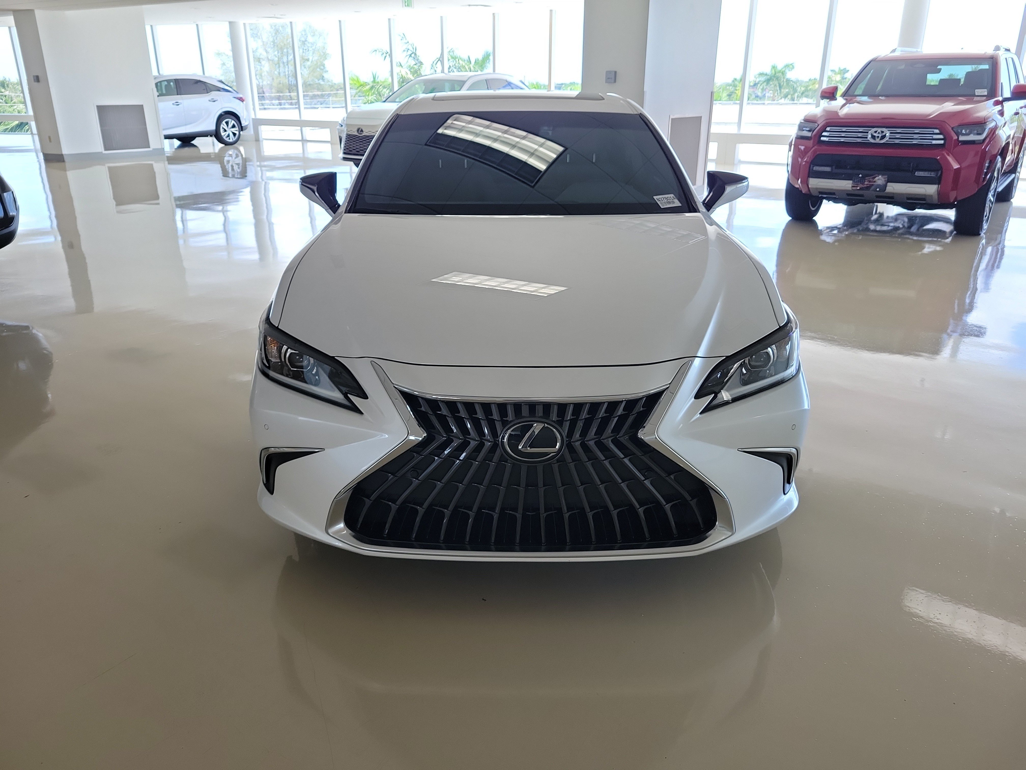 Certified Used 2024 Eminent White Pearl Lexus ES 250 image 4