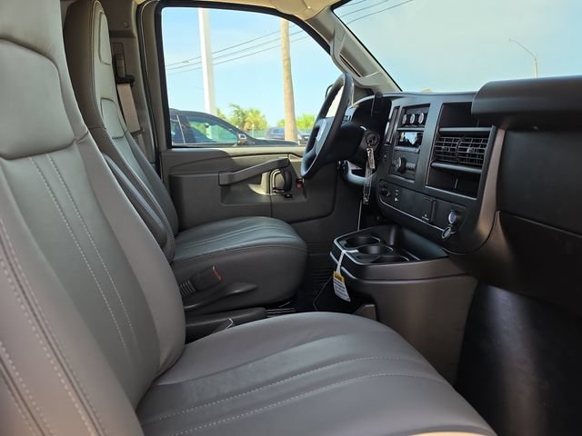 2026 Chevrolet Express Cargo Work Van - Photo 8