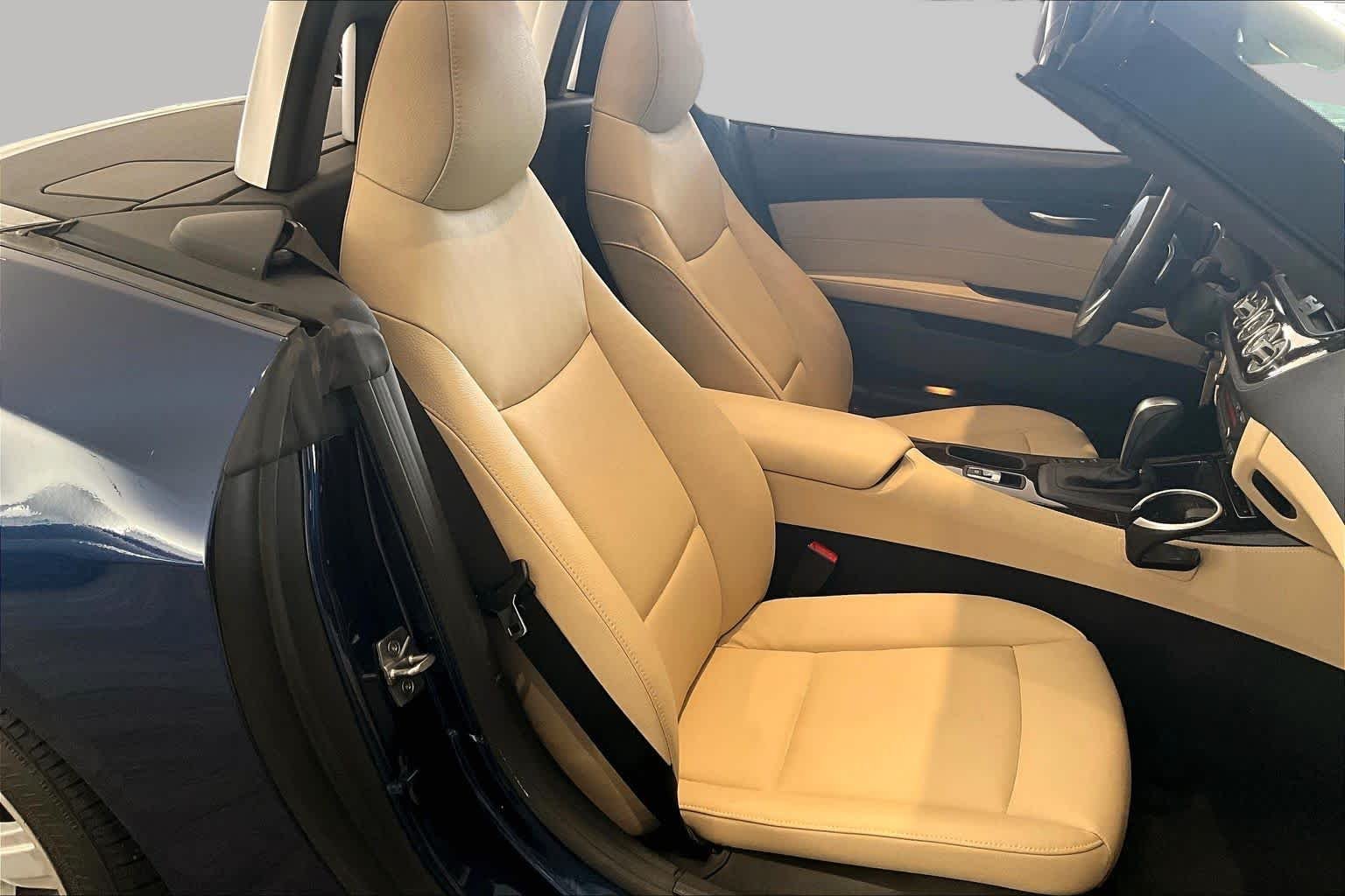 Pre-Owned 2011 BMW Z4 SDrive30i