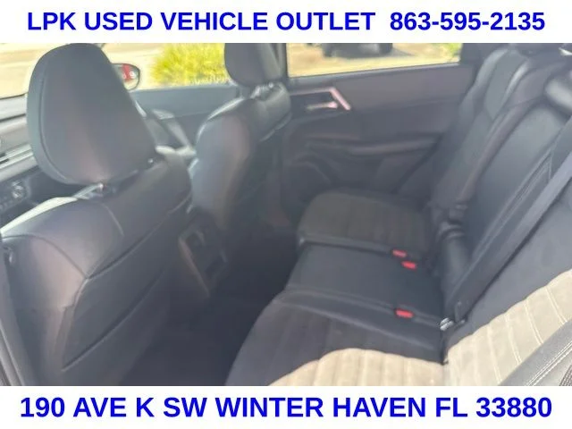 Used 2024  Mitsubishi SE image 12