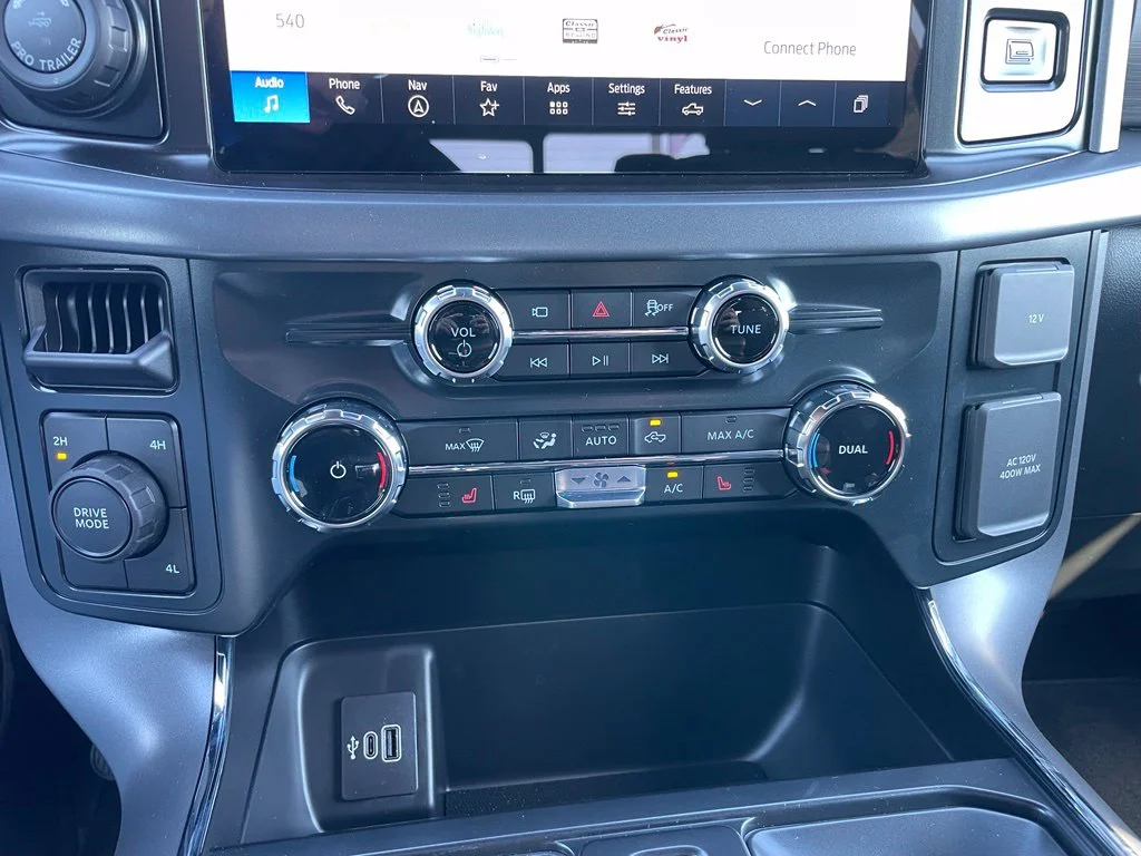 New 2026 Carbonized Gray Metallic Ford XLT image 15