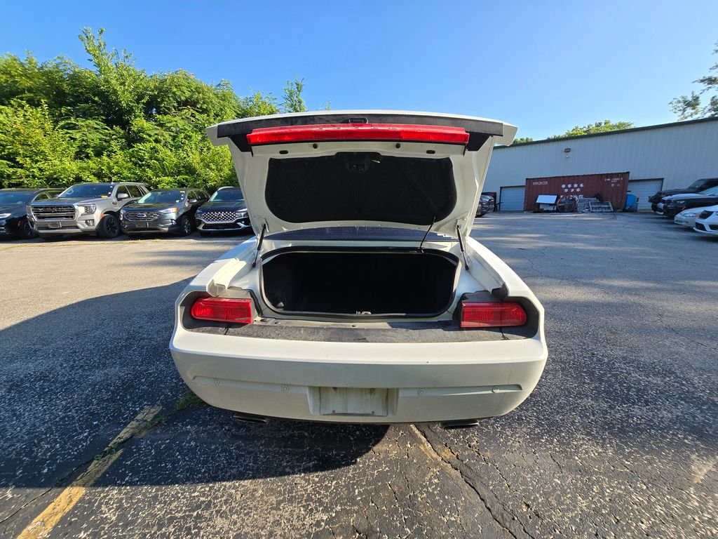 Used 2014 White Dodge R/T image 18