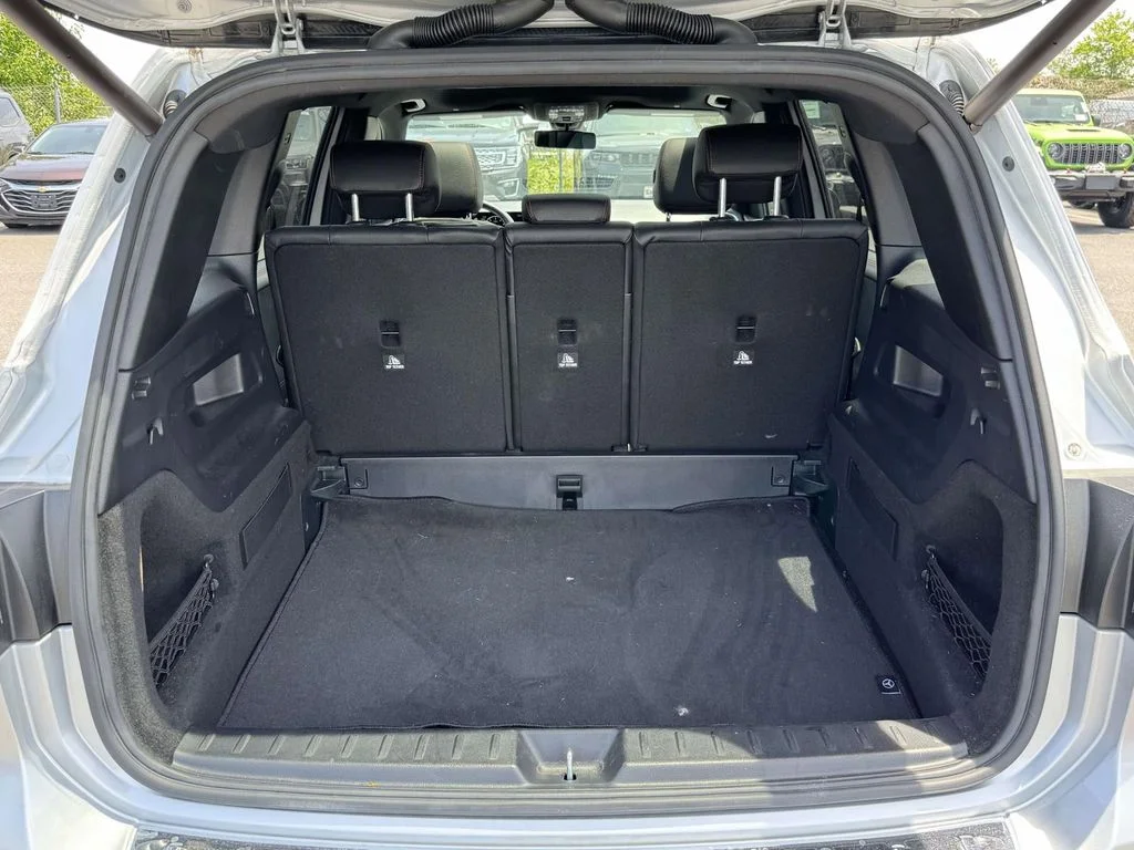 Used 2020 Gray Mercedes-Benz GLB 250 image 28