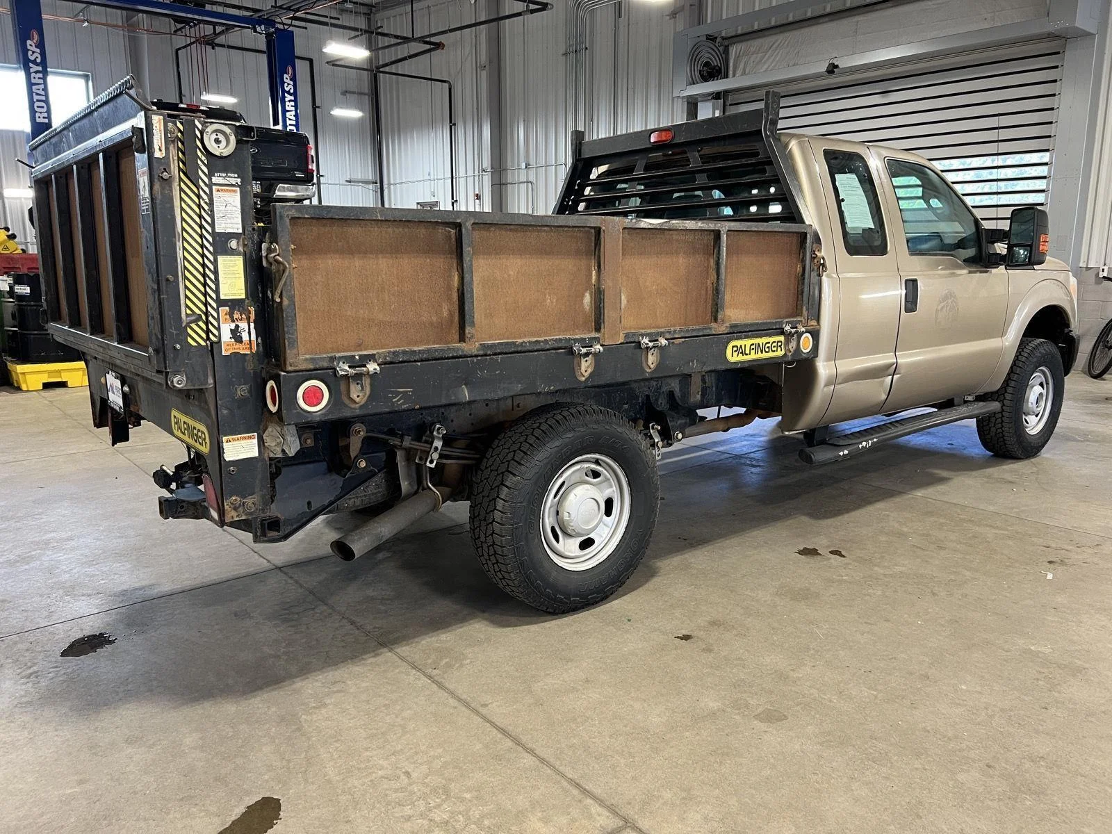 Used 2011 Pale Adobe Metallic Ford XL image 6