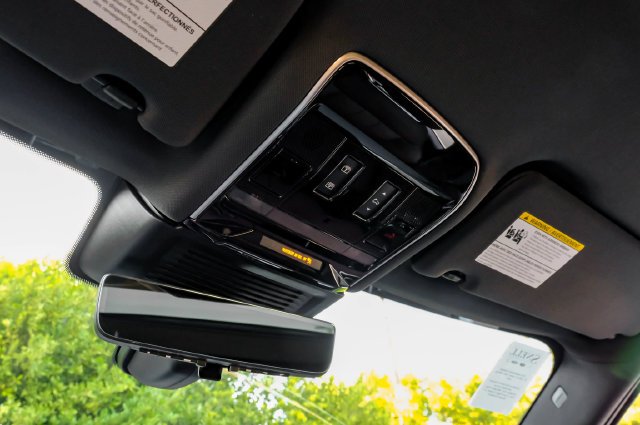 2026 Land Rover Range Rover SE - Photo 31