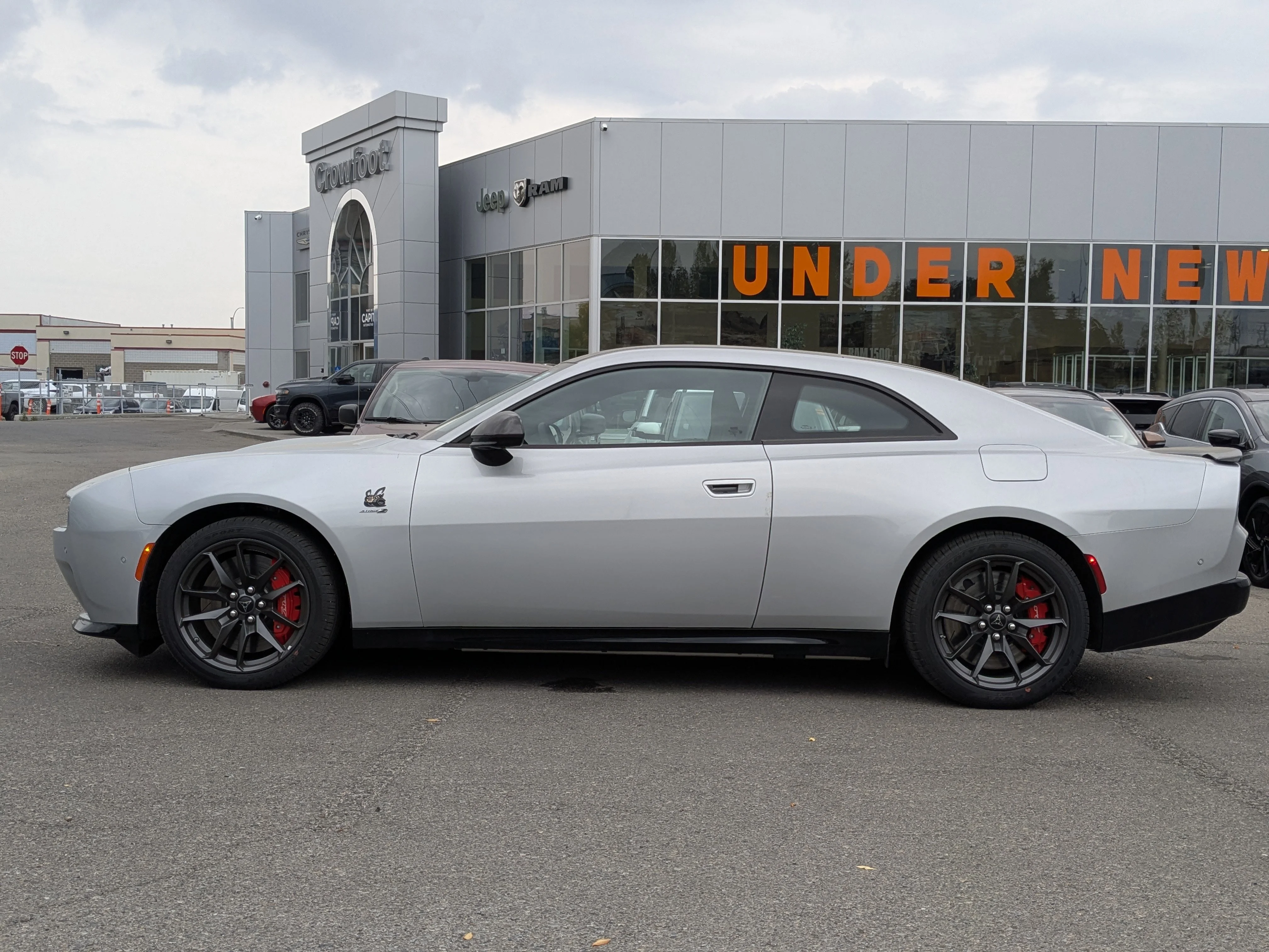 New 2024 triple nickel Dodge Scat Pack - - Dinamica Perf Seats - Plus Group - Sun & Sound - Carbon & Suade & Tons More! image 5