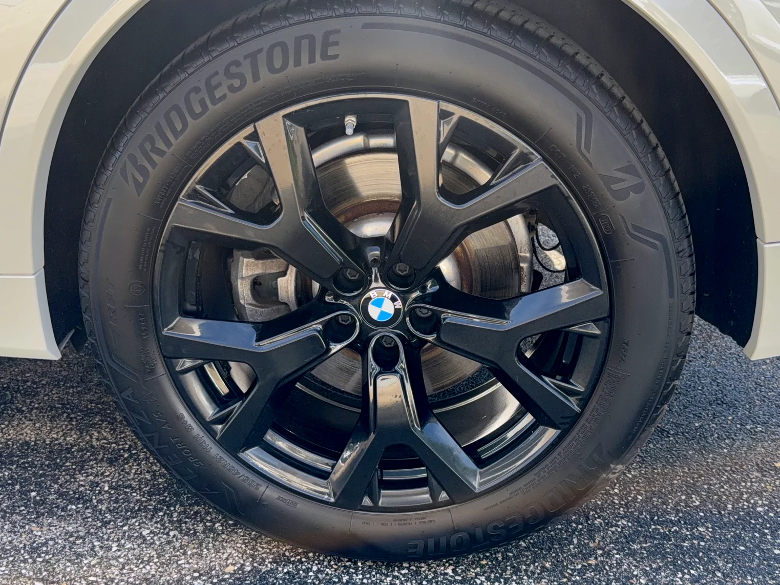 Used 2023 Alpine White BMW xDrive40i image 37