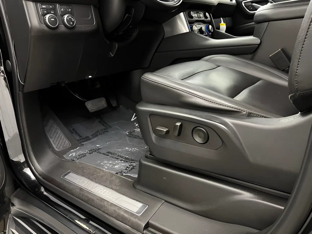 Used 2023 Black Chevrolet LT image 9