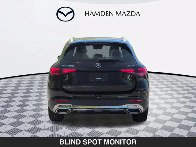 Used 2023 Black Mercedes-Benz 4MATIC® SUV image 4
