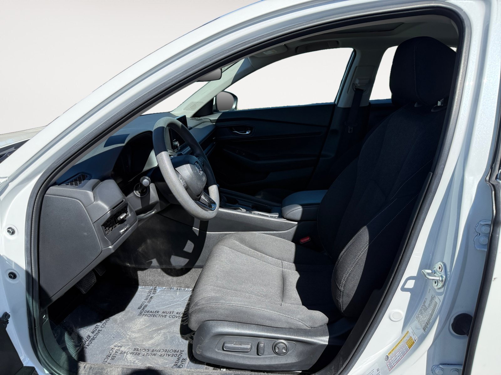 Used 2023 Platinum White Pearl Honda EX image 30