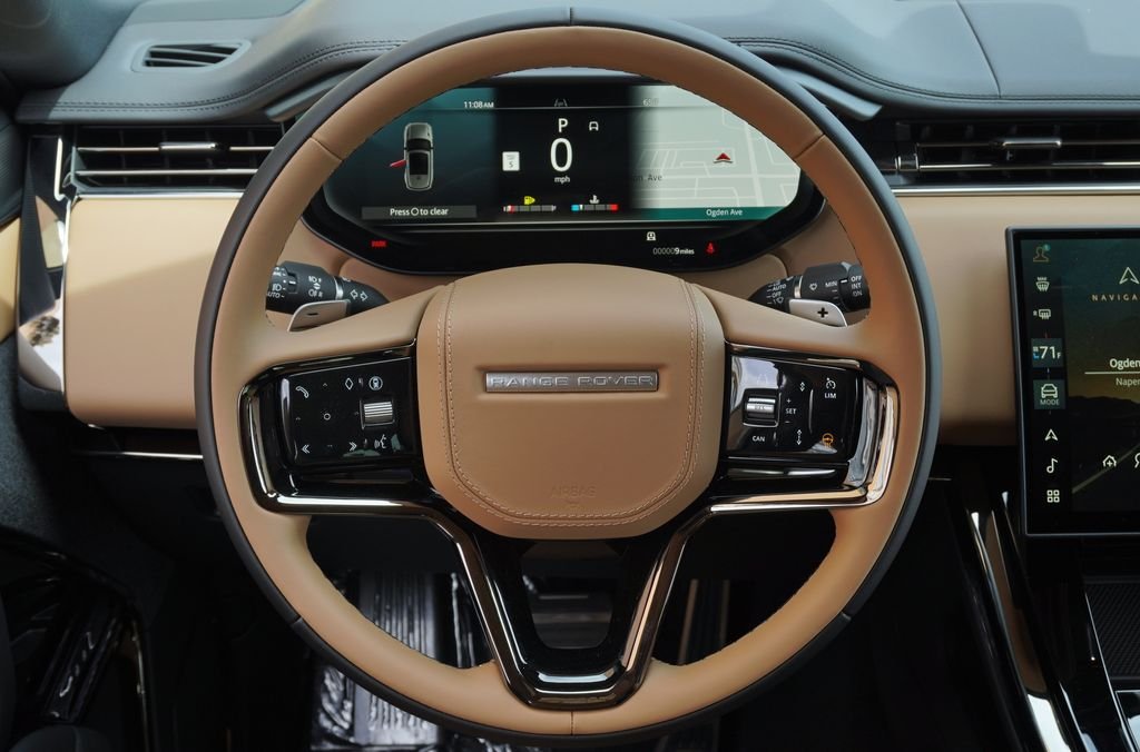 Used 2026 White Land Rover Dynamic SE image 16