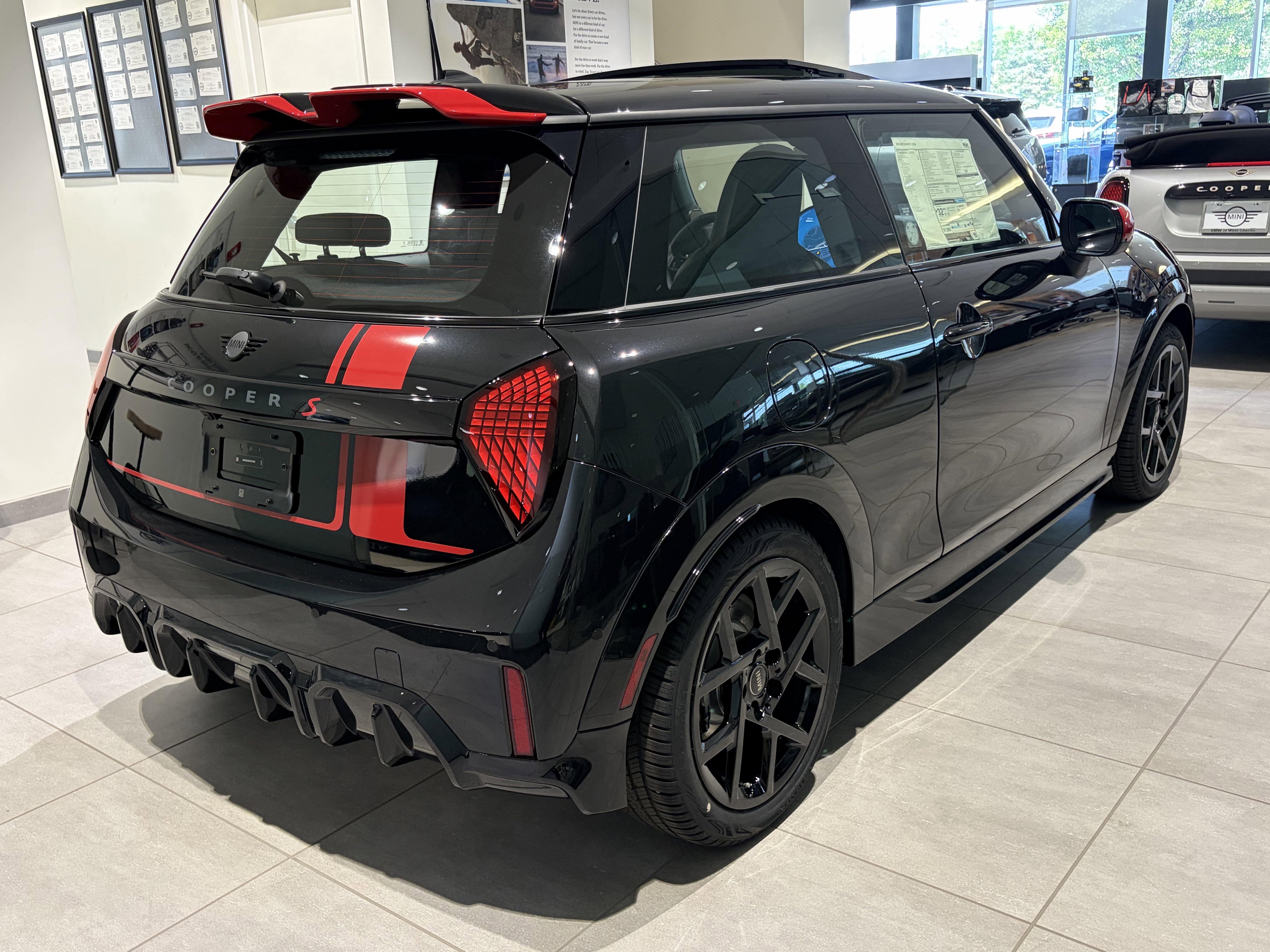 New 2026 Midnight Black II Metallic MINI Iconic image 6