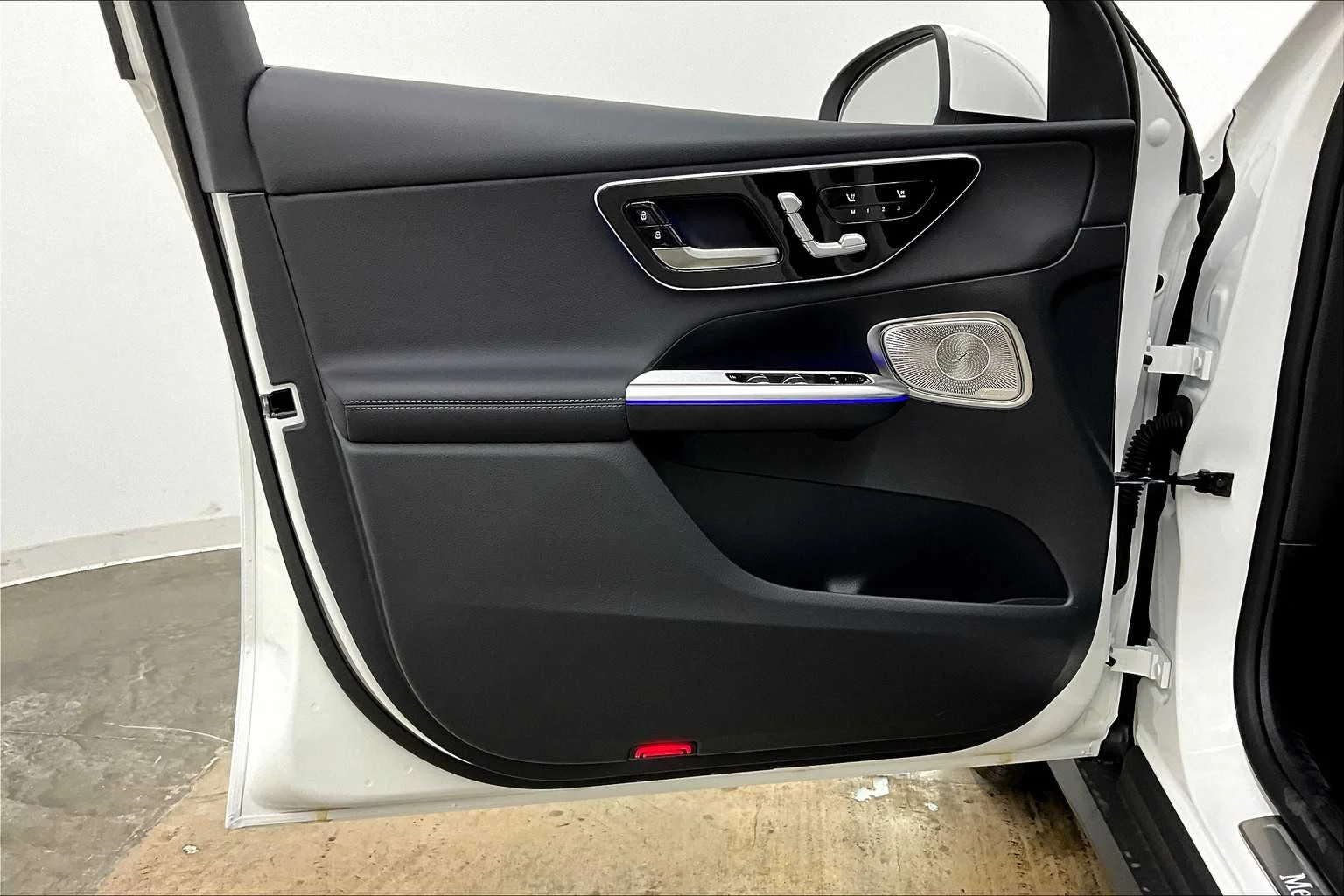 2025 Mercedes-Benz GLC Base - Photo 10