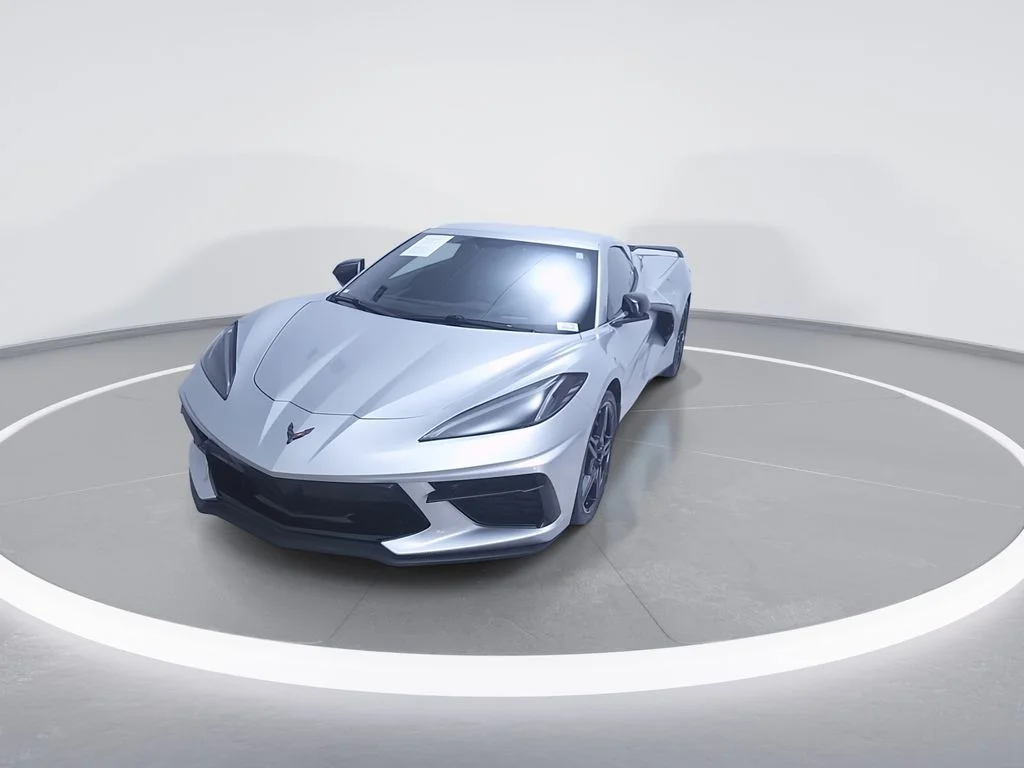 Used 2020 Silver Chevrolet Stingray image 4