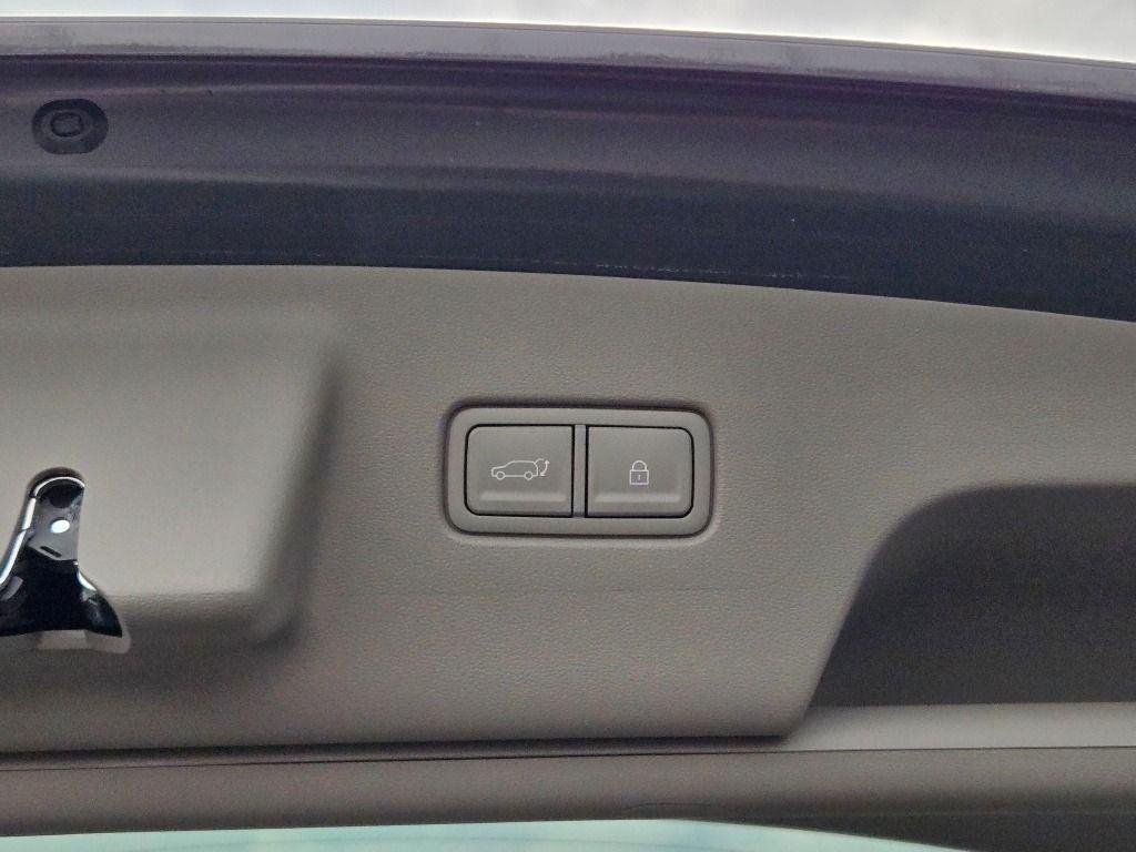 New 2026 Gray Pearl Hyundai SEL Premium 7P image 16