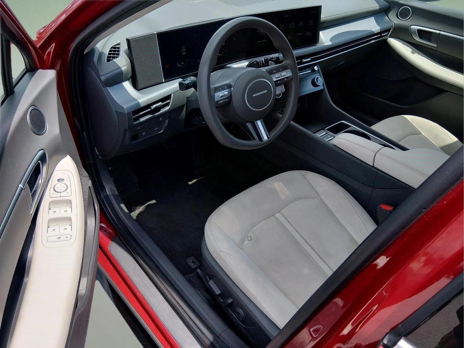 Used 2025 Ultimate red Hyundai SEL image 15