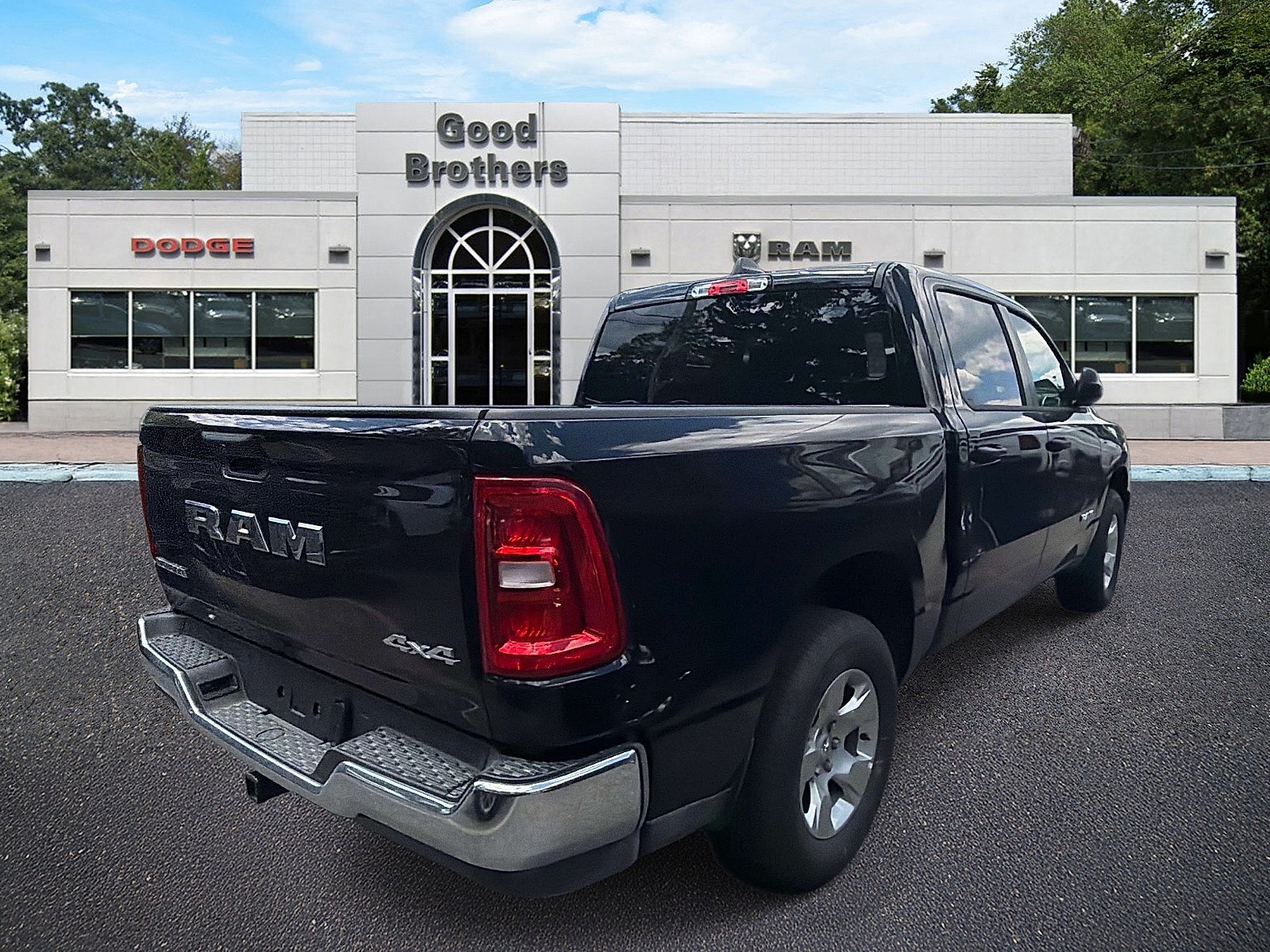 New 2026 Diamond Black Crystal Pearlcoat RAM Big Horn image 3