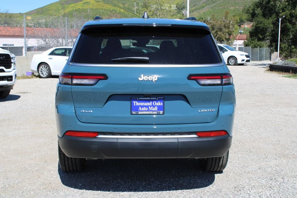 New 2026 Steel Blue Exterior Paint Jeep Limited image 5