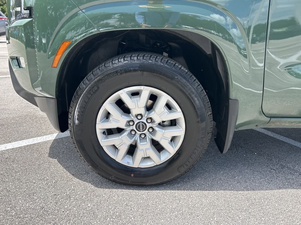 Used 2024 Green Nissan SV image 50