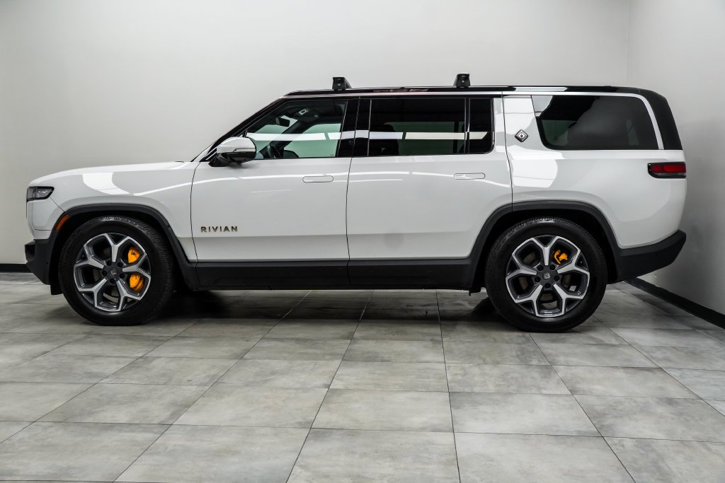 Used 2023 White Rivian Adventure Quad Motor Large Pack image 9