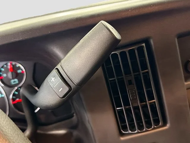 2025 Chevrolet Express Cargo Work Van - Photo 19