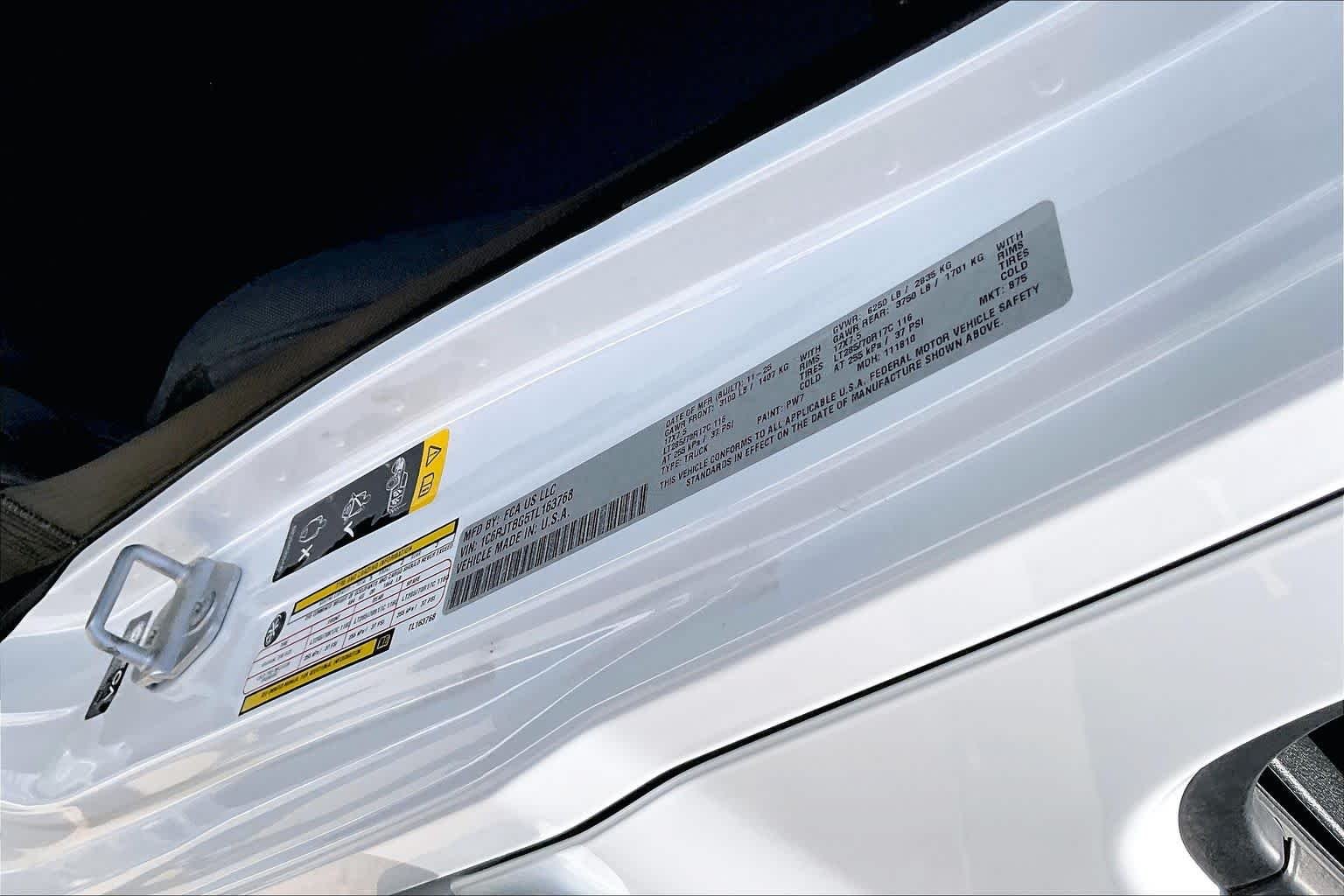 Used 2026 Bright White Clearcoat Jeep Rubicon image 34