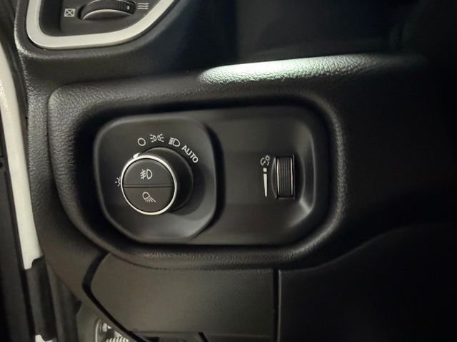 Used 2024 White Ram Big Horn image 21