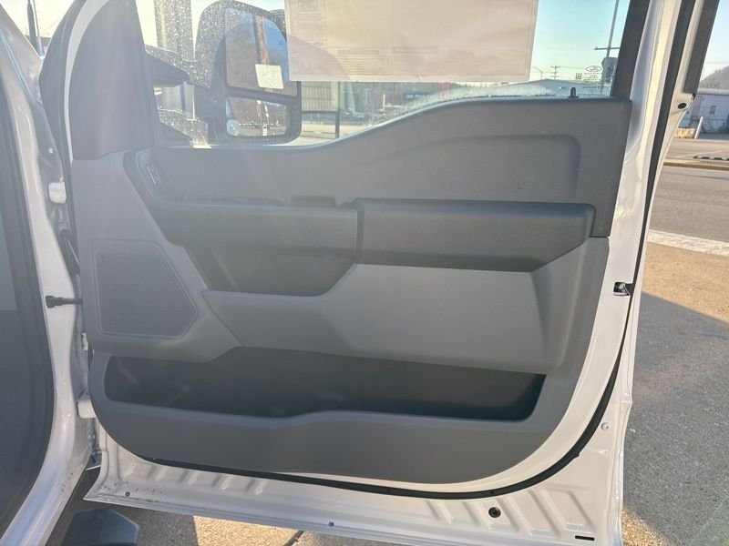 2025 Ford F-250 Super Duty XL - Photo 15