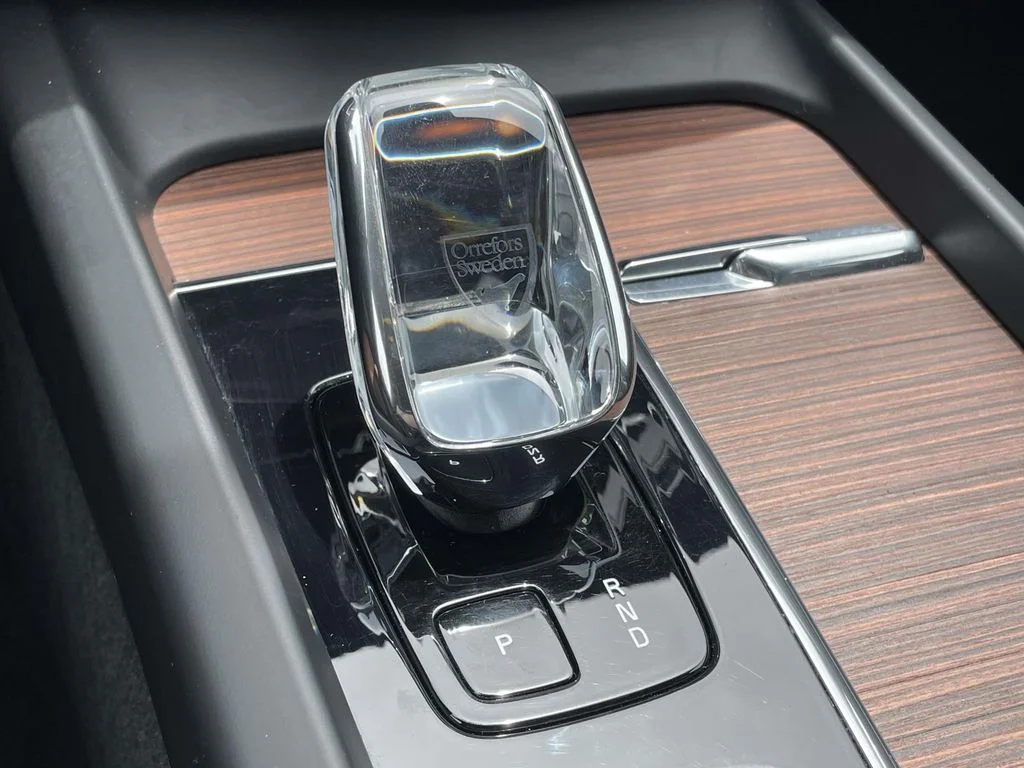 Certified Used 2023 Onyx Black Volvo Ultimate image 20