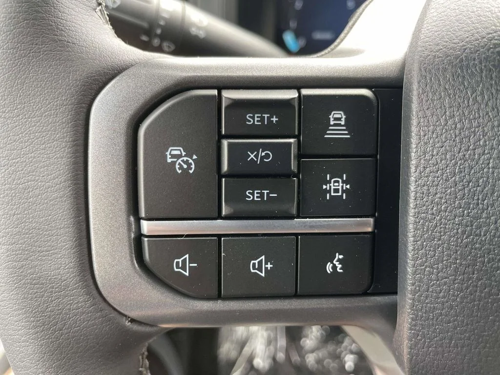 New 2026 Oxford White Ford XLT image 23