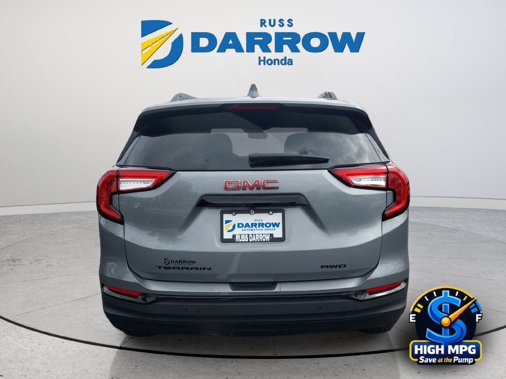 Used 2023 Silver GMC SLE image 4