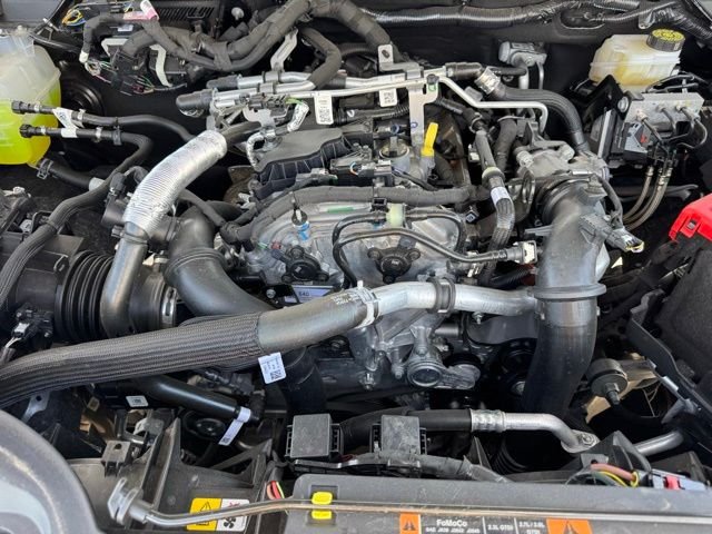 New 2026 Carbonized Gray Metallic Ford XLT image 26