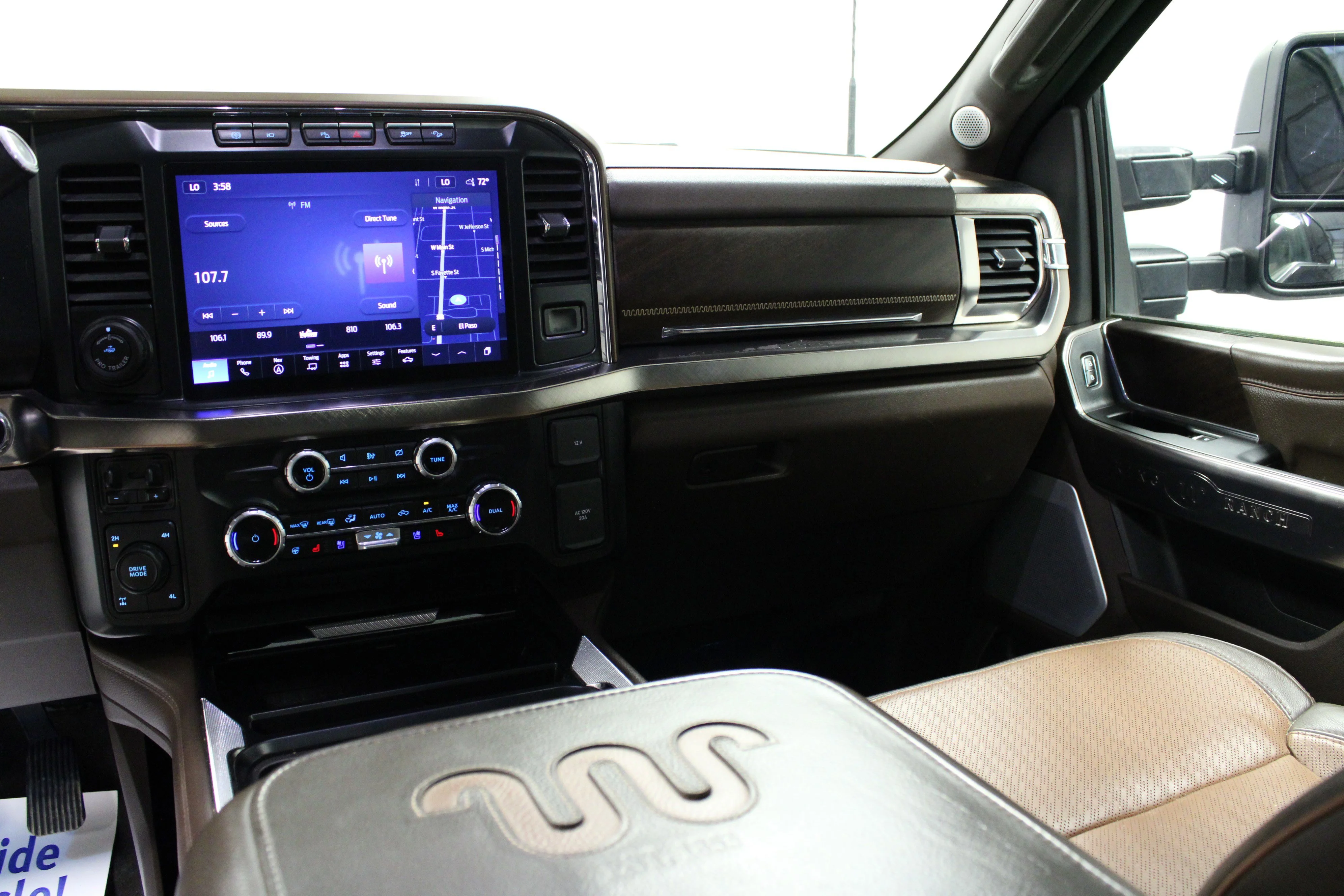 Used 2023 Agate Black Metallic Ford King Ranch image 19