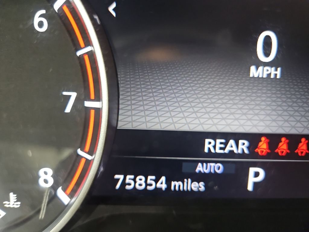 Used 2021 Scarlet Nissan SV image 17