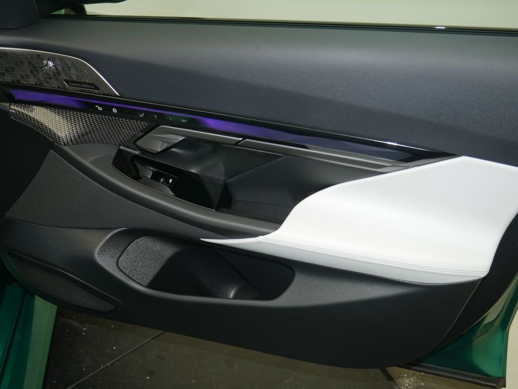Used 2026 Green Metallic BMW Base image 23
