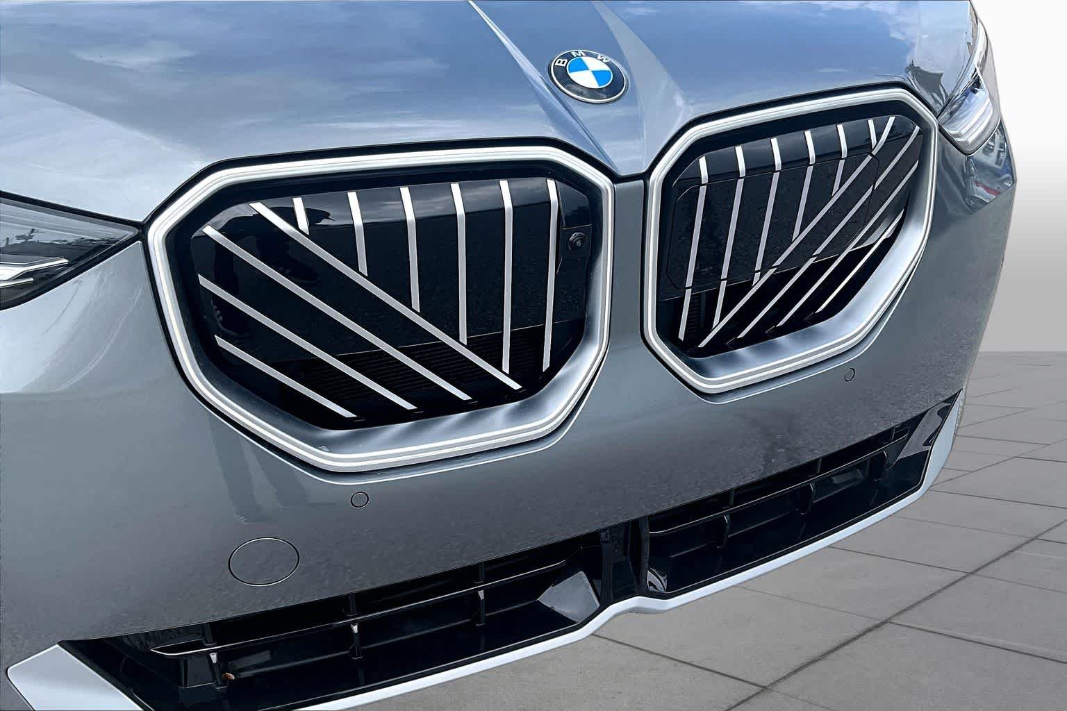 Used 2026 Skyscraper Grey Metallic BMW 30 xDrive image 28