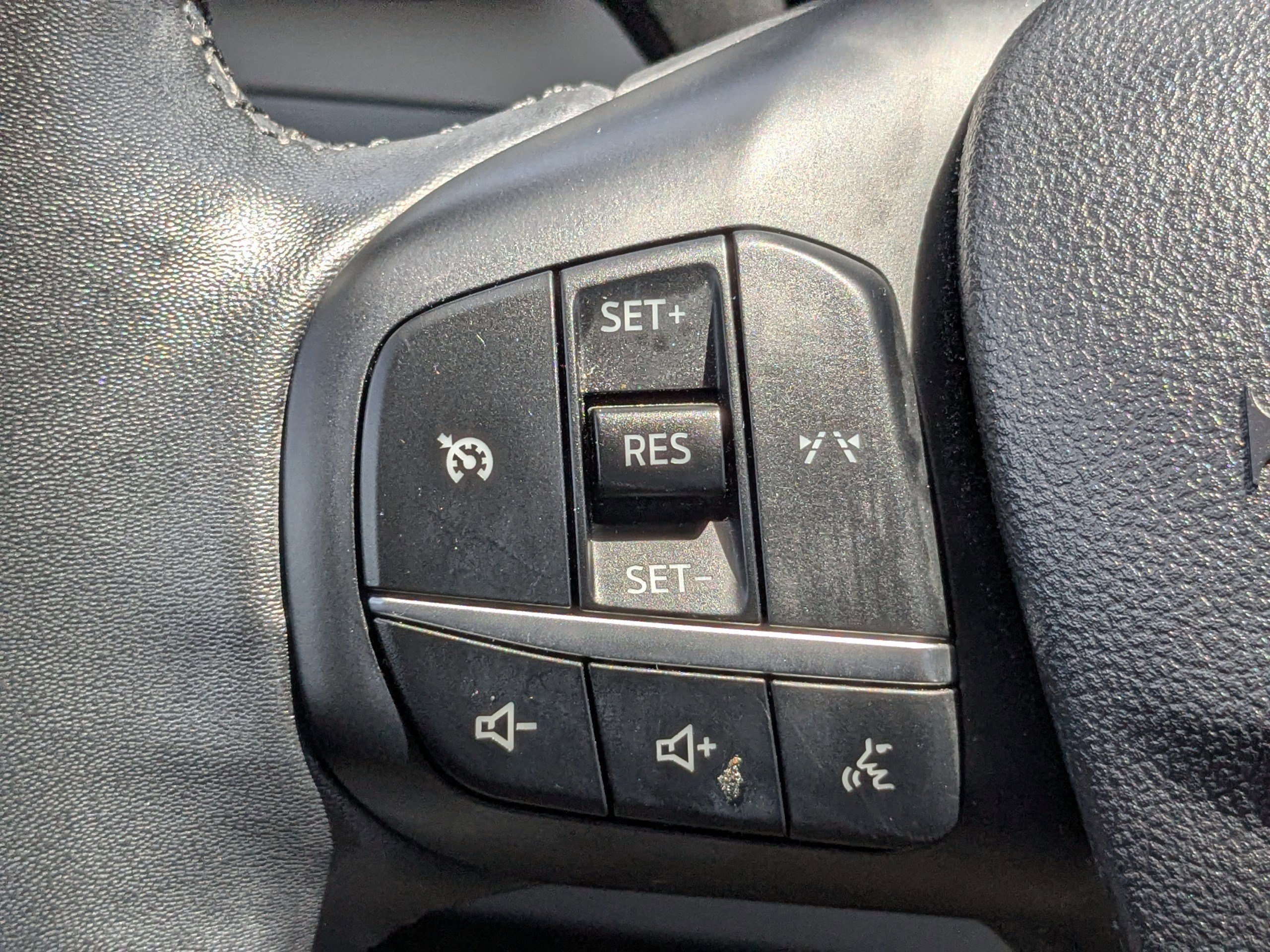 Used 2024  Ford Active image 25