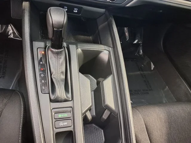 2025 Honda Accord SE - Photo 10