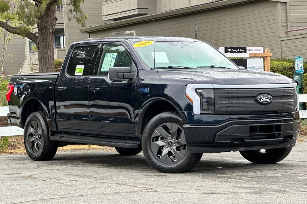 Used 2025 Ford F-150 Lightning Flash with VIN 1FT6W3LU6SWG05827 for sale in Novato, CA