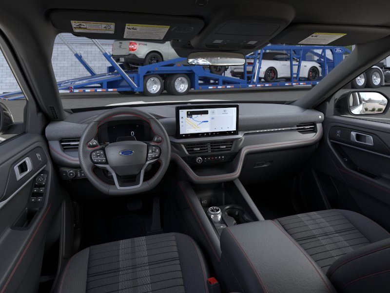 New 2026 Star White Metallic Tri-Coat Ford ST-Line image 9