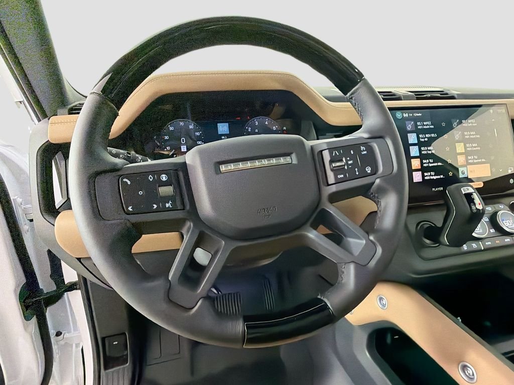 New 2026 Fuji White Land Rover X-Dynamic SE image 11