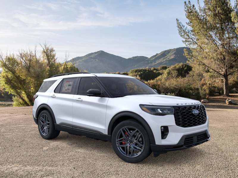 New 2026 Star White Metallic Tri-Coat Ford ST image 7