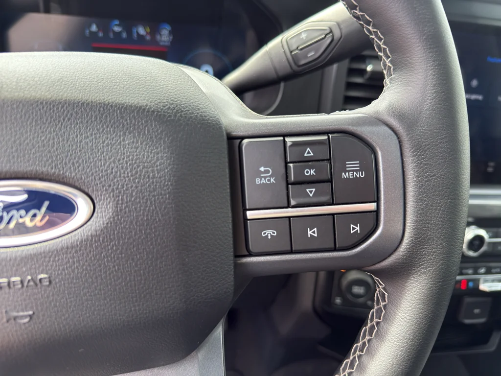 Used 2025 Antimatter Blue Metallic Ford LARIAT image 19