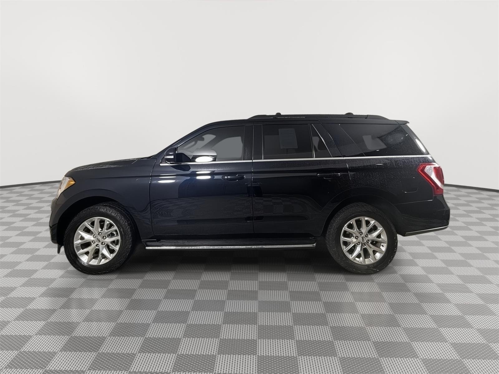 Used 2021 Antimatter Blue Ford XLT image 22